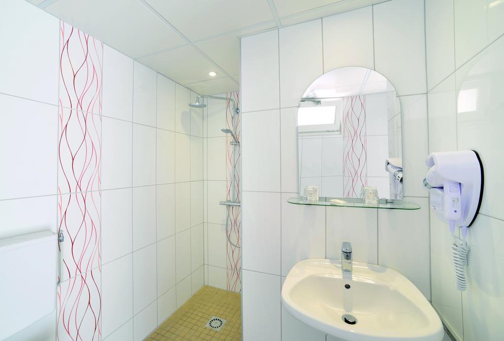 Hotel Saint Contard Lourdes Zewnętrze zdjęcie
