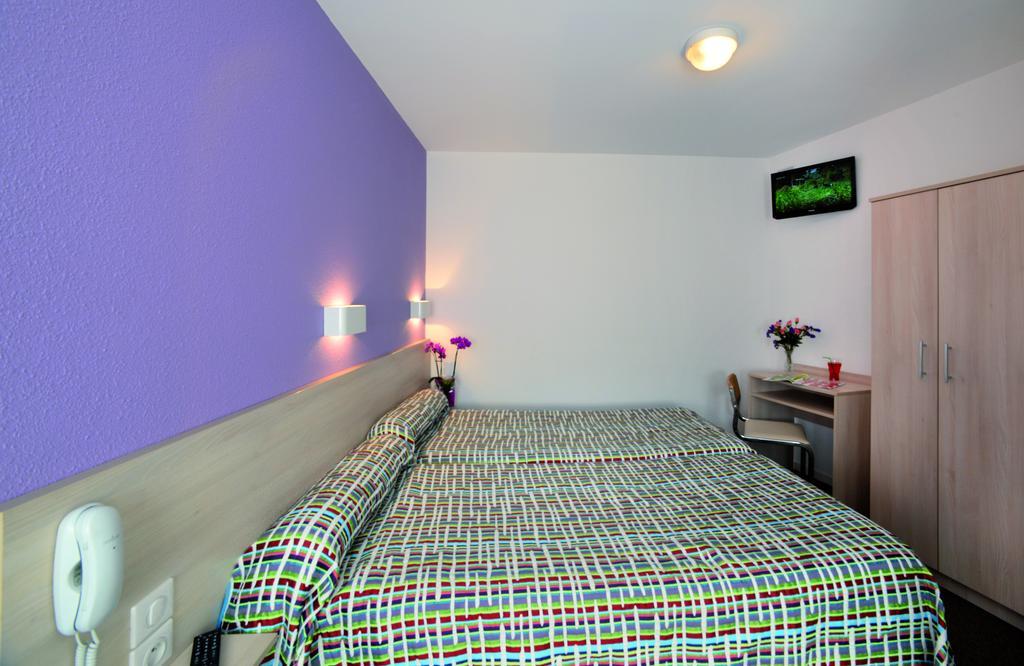 Hotel Saint Contard Lourdes Zewnętrze zdjęcie